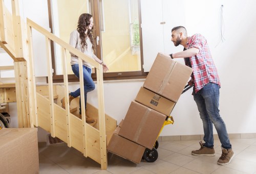 Local moving van support for flats and apartments in Bow